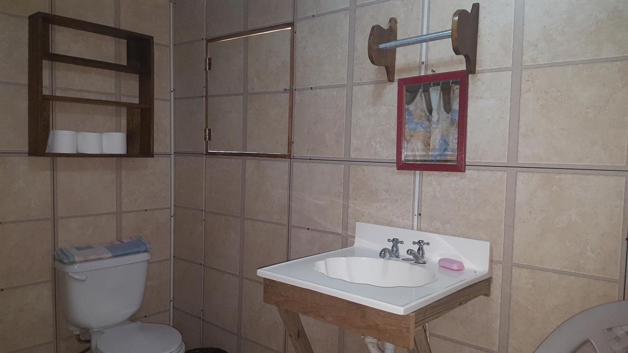 Clarissa Falls Resort Сан-Игнасио Номер фото